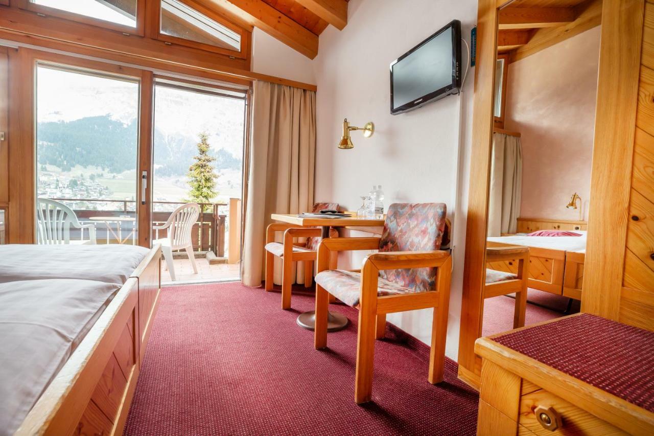 T3 Hotel Mira Val 弗利姆斯 外观 照片